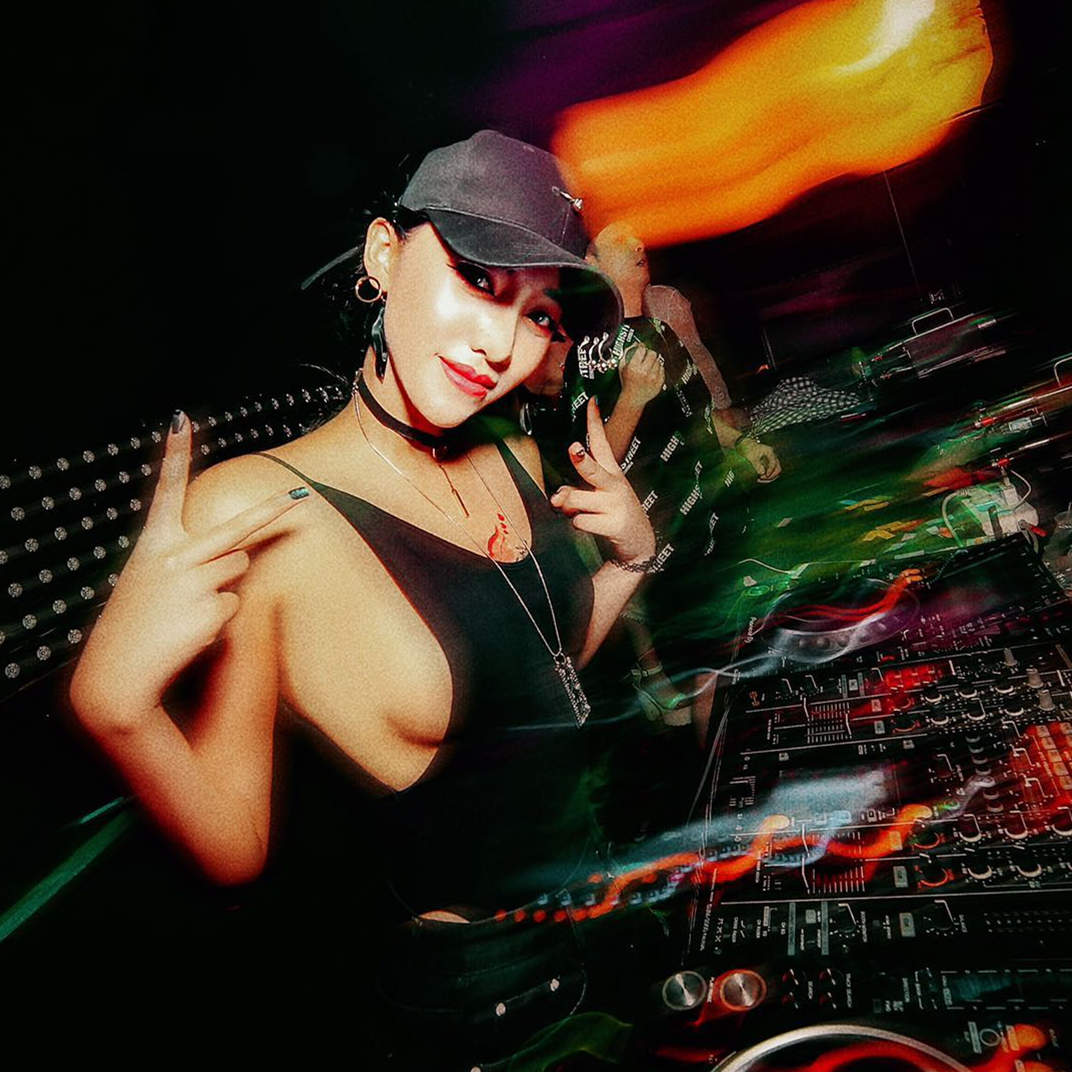 [10.13] 河源晚装party one主场hard trap hardstyle progressive house-DJ ABBY